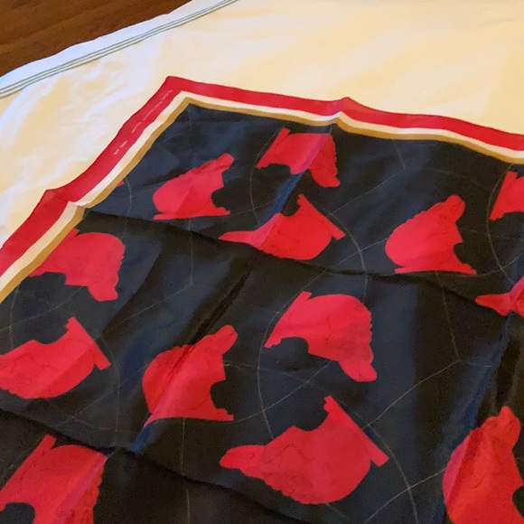 Accessories - 100% silk 90 cm square scarf